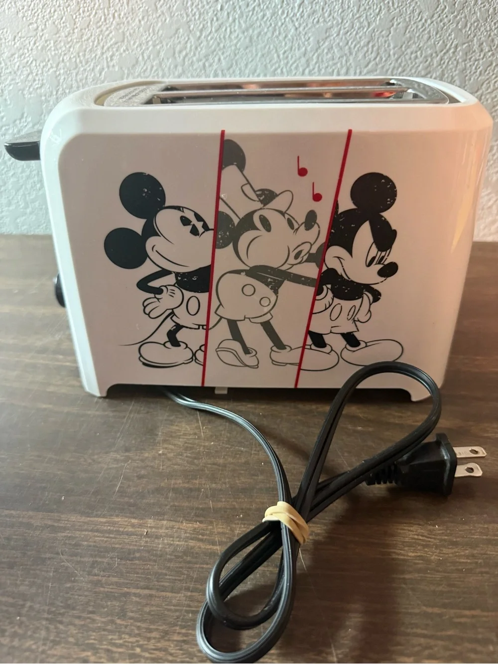Mickey Mouse Disney Toaster - 90 years of Mickey. MIC-21 Two Slice Toaster